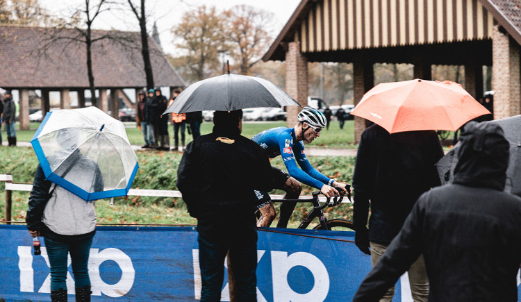 AXI sponsor Telenet Superprestige in Merksplas op 18 november 2023