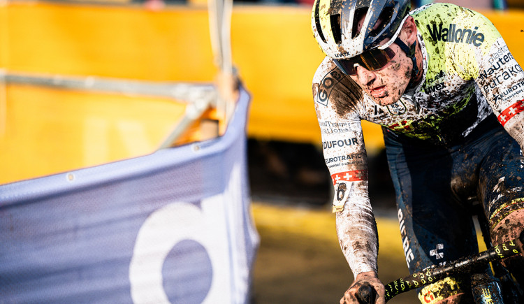 AXI sponsor Telenet Superprestige in Niel op 11 november 2023