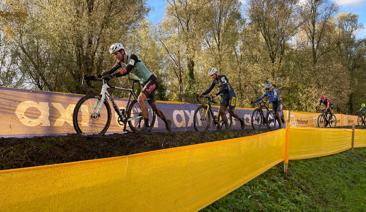 AXI sponsor Telenet Superprestige in Niel op 11 november 2023